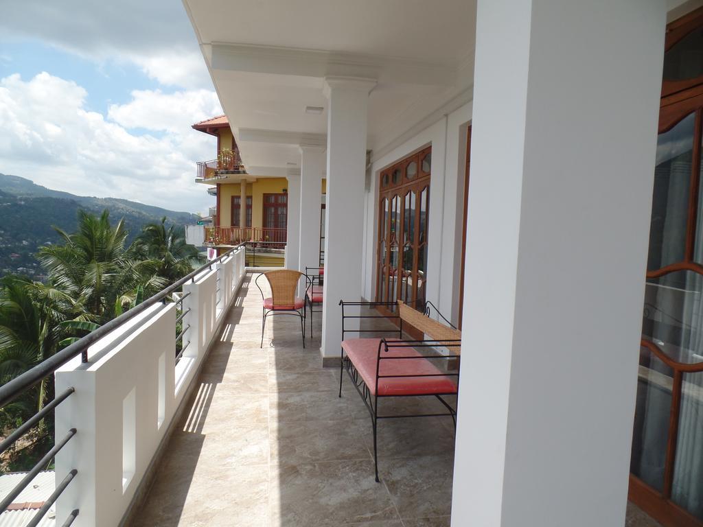 Kandyan Bluestar Villa المظهر الخارجي الصورة