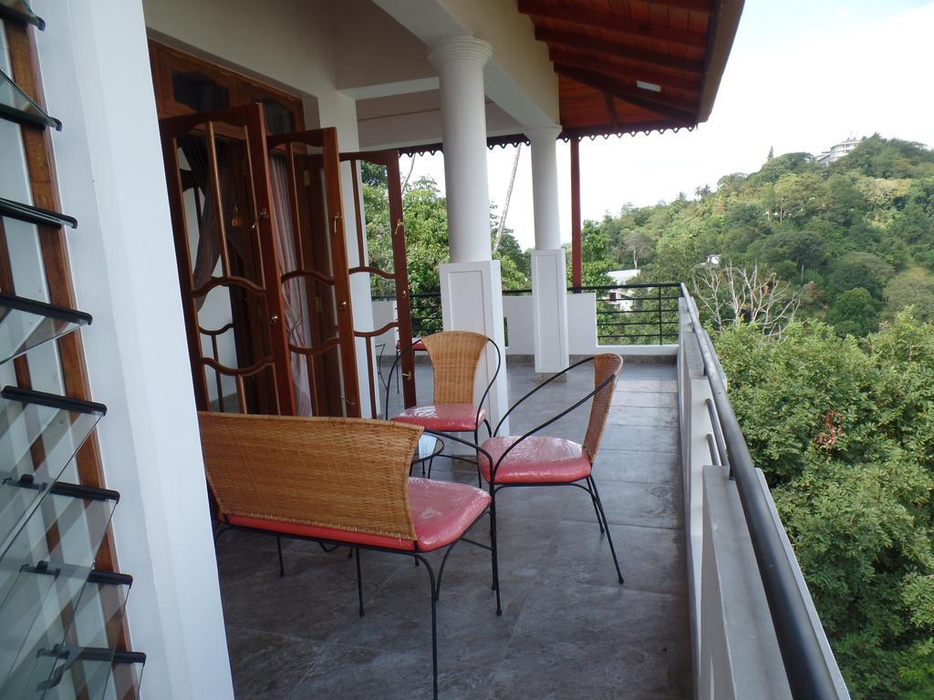 Kandyan Bluestar Villa المظهر الخارجي الصورة