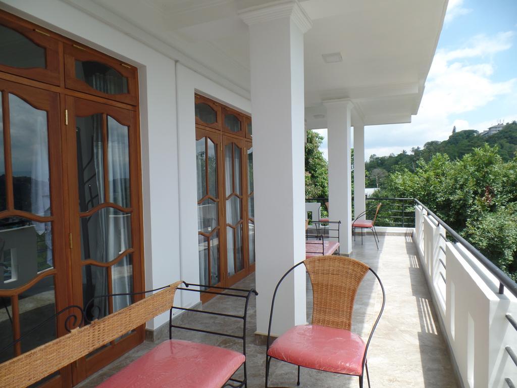 Kandyan Bluestar Villa المظهر الخارجي الصورة
