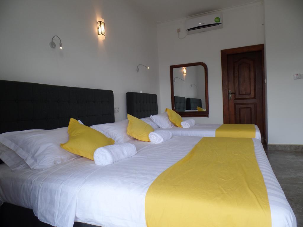 Kandyan Bluestar Villa الغرفة الصورة