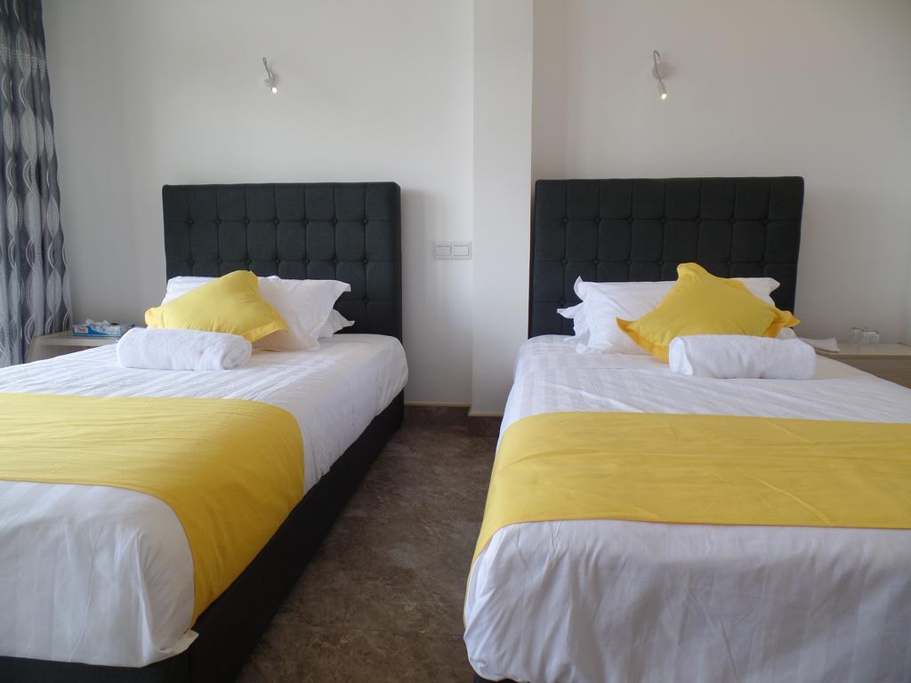 Kandyan Bluestar Villa الغرفة الصورة